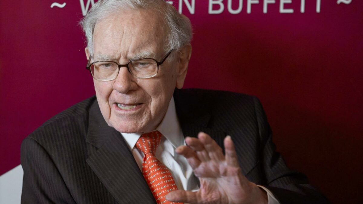 ‘He found their weakness. It might have been sex. It might be power’: Warren Buffett stunned by Epstein pull as he snubs Gates Foundation