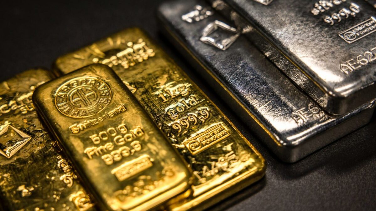 Gold and silver stumble at the end of best year since the 1970s