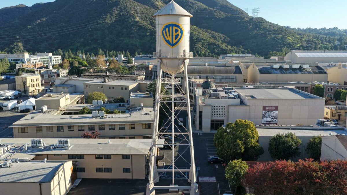 Warner Bros.’ bidders brace for a fight that will last months