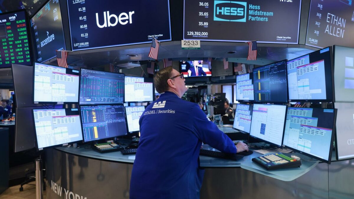Options traders pile into tech hedges after software rout