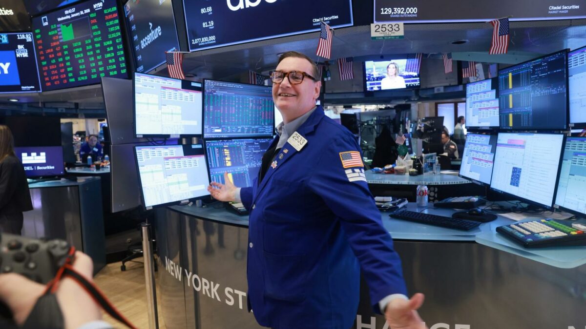 The tech stock free fall doesn’t make any sense, BofA says in rebuke to investors while doubling down on the sector’s longevity