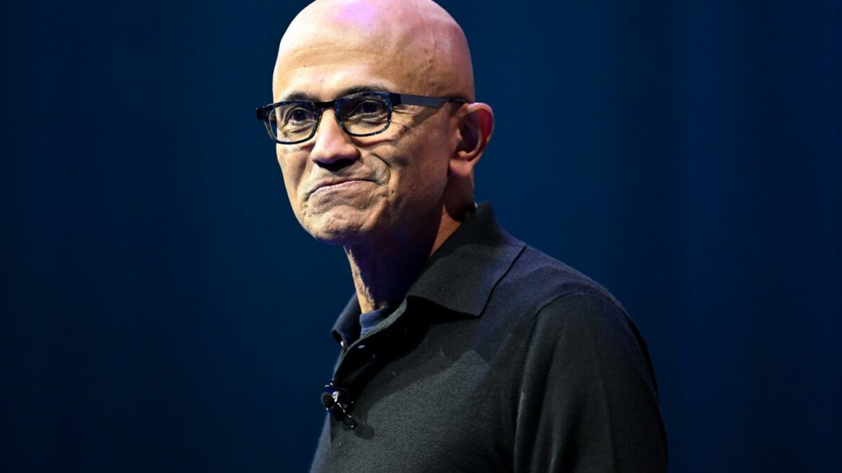 Microsoft’s stock has biggest one-day gain since 2008, adding $480 billion in market value as cloud business booms