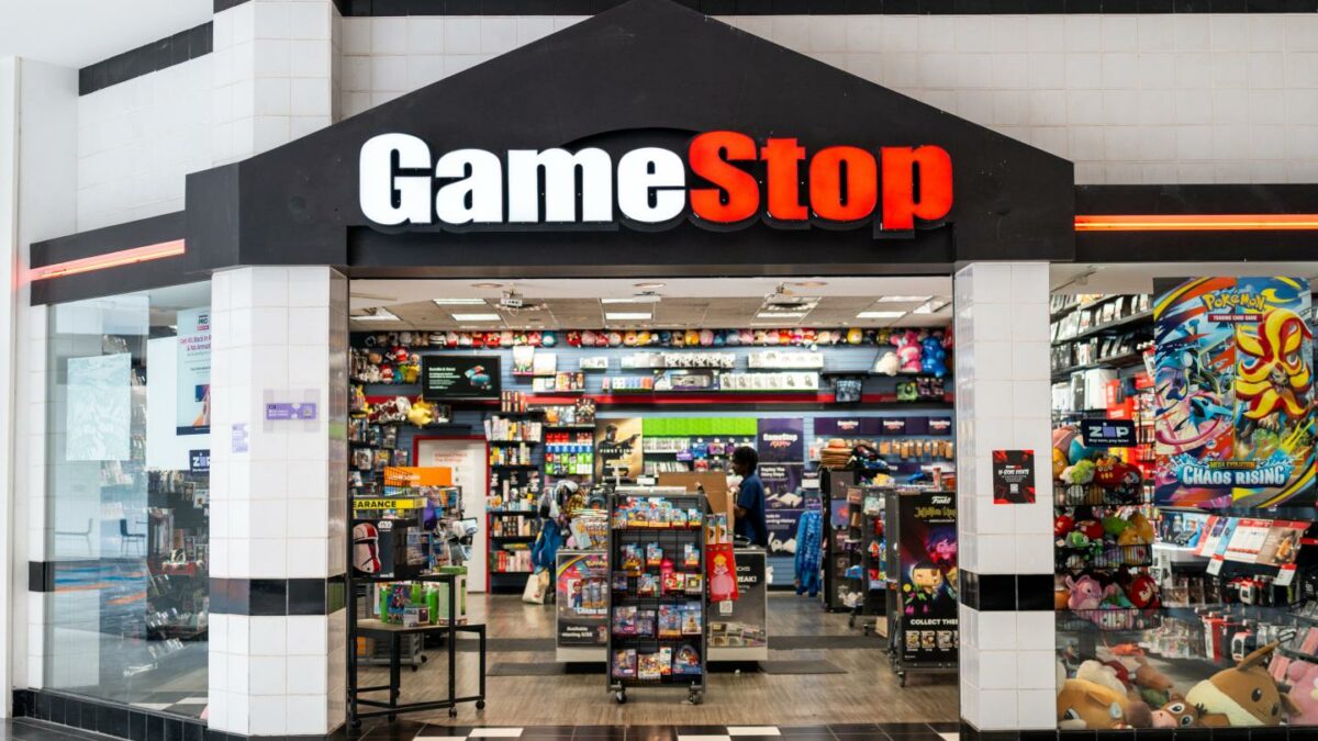 Why GameStop’s bid for eBay echoes one of the worst business deals of all time