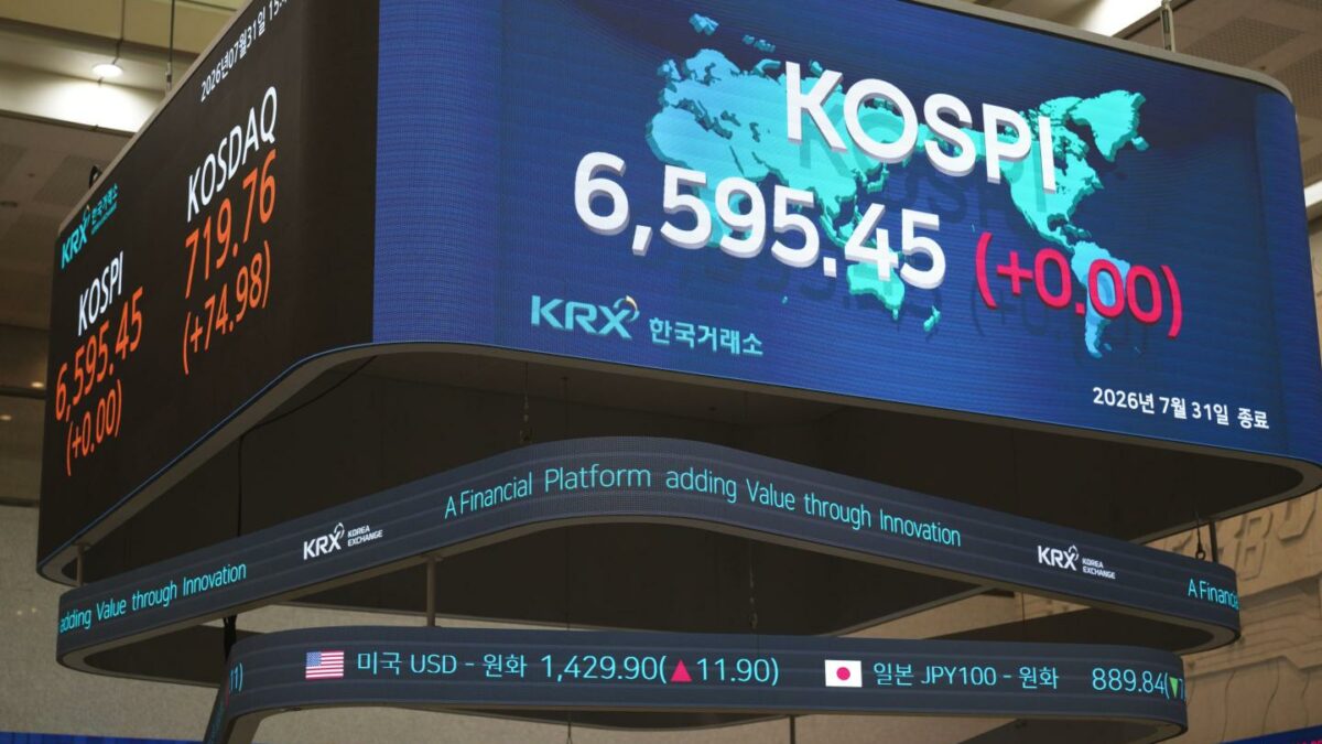 Crushed by Kospi rout, angry Koreans rip Lee and vow not to buy