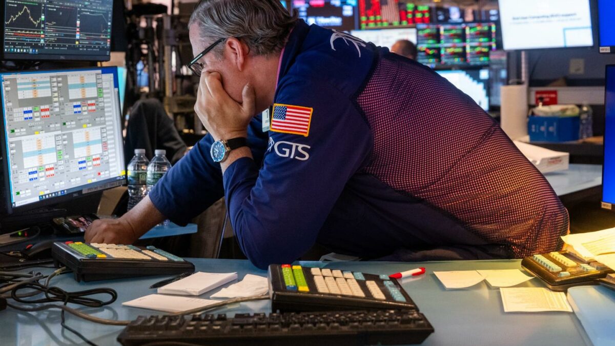 Wall Street’s favorite bet comes undone as chips whipsaw market