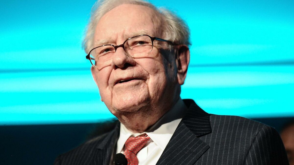 Berkshire Hathaway’s longtime CFO to retire as Warren Buffett hands the reins to Greg Abel