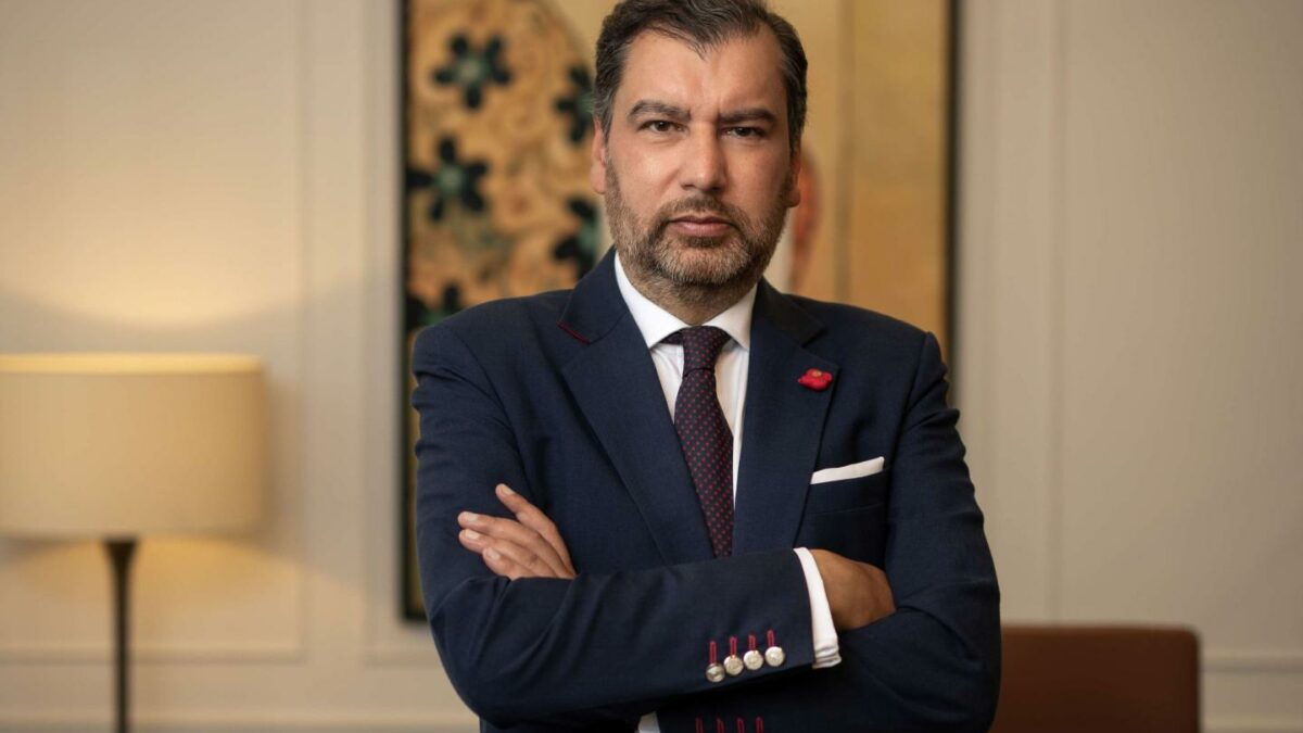 “Today’s healthcare firms must have a clear strategy in Asia, or they will no longer be global leaders,” Abrar Mir, co-founder and managing partner of Singapore-based healthcare private equity firm Quadria Capital, tells Fortune.